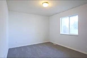 275 E 300 S, Smithfield, UT 84335 - Photo 12