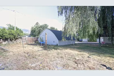 275 E 300 S, Smithfield, UT 84335 - Photo 22