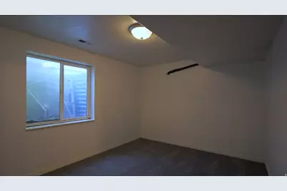 275 E 300 S, Smithfield, UT 84335 - Photo 18