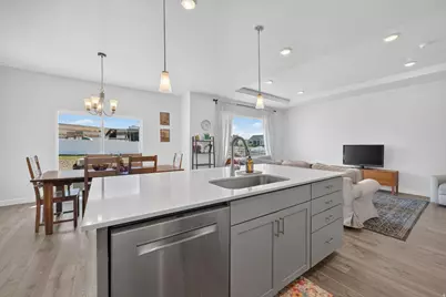 1266 E Blue Moon Dr N, Lake Point, UT 84074 - Photo 12