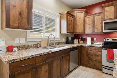 127 E River Bend Rd, Saratoga Springs, UT 84045 - Photo 16