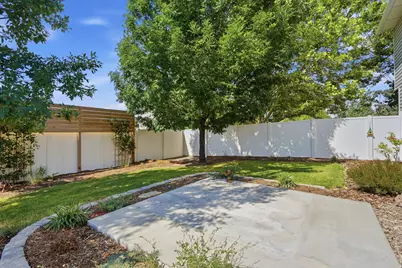 12061 S 2740 W, Riverton, UT 84065 - Photo 46