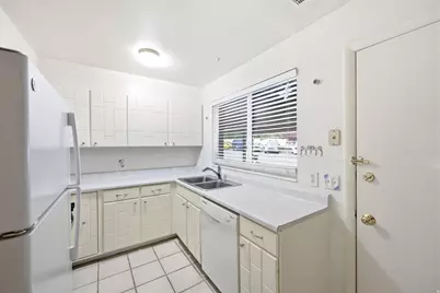 2128 E Georgetown #2128, Salt Lake City, UT 84109 - Photo 16