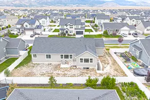4602 N Kings Peak Way Way E, Eagle Mountain, UT 84005 - Photo 34