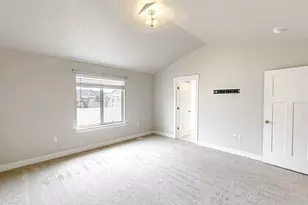 4602 N Kings Peak Way Way E, Eagle Mountain, UT 84005 - Photo 8