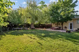 695 E 3950 N, Provo, UT 84604 - Photo 32
