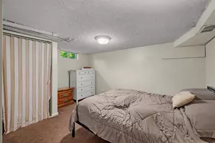 695 E 3950 N, Provo, UT 84604 - Photo 18