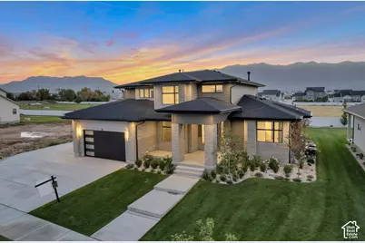 316 N Amber Ln, Layton, UT 84041 - Photo 2