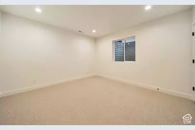 316 N Amber Ln, Layton, UT 84041 - Photo 38