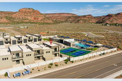 425 W Momori Cir #A6, Kanab, UT 84741 - Photo 2