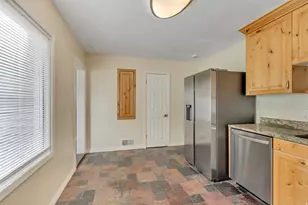 3135 S Valley St, Salt Lake City, UT 84109 - Photo 6
