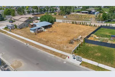 2242 Colony Pointe Dr, Lehi, UT 84043 - Photo 2