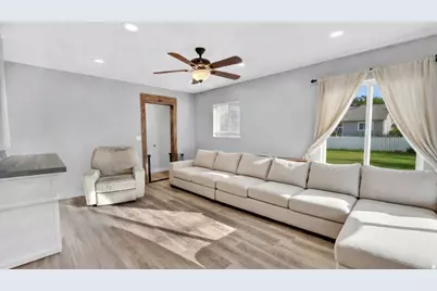 3953 S 4000 W, West Valley, UT 84120 - Photo 4