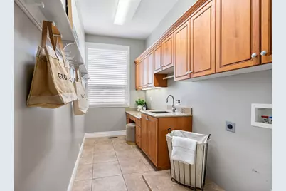 1653 E Crescent View Circle S, Sandy, UT 84092 - Photo 22