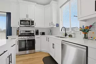 683 N Eastcrest Ave, Tooele, UT 84074 - Photo 8