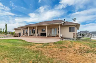 7296 N Ridge Rd, Lake Point, UT 84074 - Photo 6