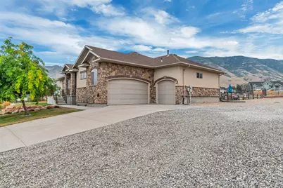 7296 N Ridge Rd, Lake Point, UT 84074 - Photo 4