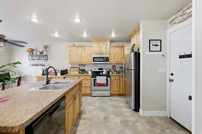 835 W 400 S, Tremonton, UT 84337 - Photo 14
