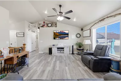 835 W 400 S, Tremonton, UT 84337 - Photo 10