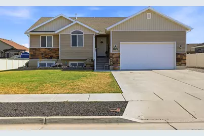 835 W 400 S, Tremonton, UT 84337 - Photo 1