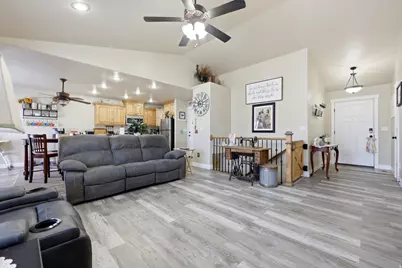 835 W 400 S, Tremonton, UT 84337 - Photo 8