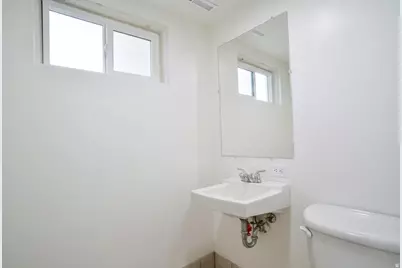 367 Overland Rd, Tooele, UT 84074 - Photo 16