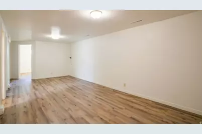 367 Overland Rd, Tooele, UT 84074 - Photo 20