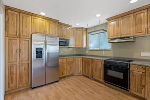 9326 Alvey Ln, Sandy, UT 84093 - Photo 6