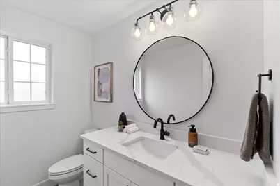 717 Woodridge Dr, Layton, UT 84040 - Photo 24