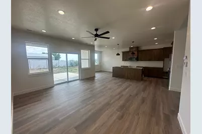 295 W Center St, Willard, UT 84340 - Photo 4