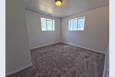379 Utah Dr, Grantsville, UT 84029 - Photo 18