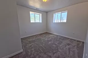 379 Utah Dr, Grantsville, UT 84029 - Photo 18