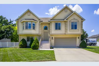 2049 N 700 W, West Bountiful, UT 84087 - Photo 2