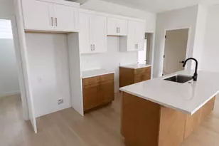 324 E Jessica View Ln, South Salt Lake, UT 84115 - Photo 10