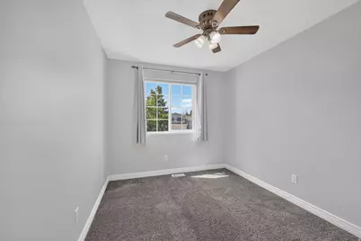 2432 W 1915 N, Clinton, UT 84015 - Photo 28