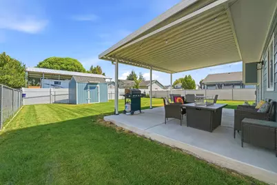 2432 W 1915 N, Clinton, UT 84015 - Photo 36