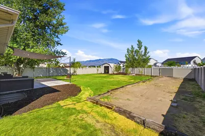 2065 E Jordan Way N, Eagle Mountain, UT 84005 - Photo 38