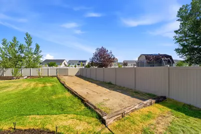 2065 E Jordan Way N, Eagle Mountain, UT 84005 - Photo 42