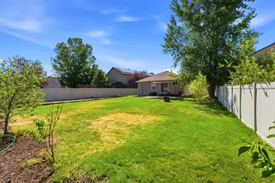 2065 E Jordan Way N, Eagle Mountain, UT 84005 - Photo 48