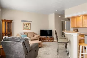 105 N Peregrine Ln W, Bountiful, UT 84010 - Photo 18