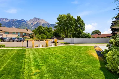 3594 S Flynn Cir, Millcreek, UT 84109 - Photo 4