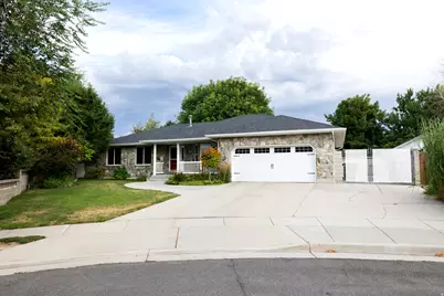 5939 S Noble Oaks Cir, Murray, UT 84123 - Photo 2