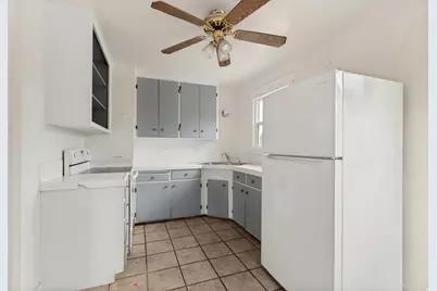 1065 E 420 St S, Provo, UT 84606 - Photo 8