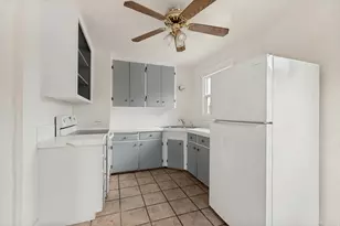 1065 E 420 St S, Provo, UT 84606 - Photo 8