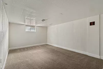 1065 E 420 St S, Provo, UT 84606 - Photo 14