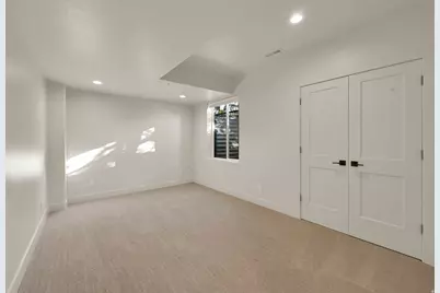 28 W 2060 S, Orem, UT 84058 - Photo 32