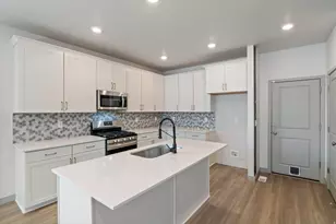 2138 N Chianti St W, Saratoga Springs, UT 84045 - Photo 4