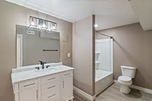 2138 N Chianti St W, Saratoga Springs, UT 84045 - Photo 20