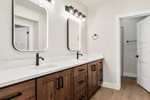 1073 S Mountain Meadow Dr, Garden City, UT 84028 - Photo 58