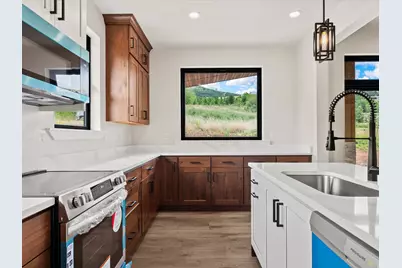1073 S Mountain Meadow Dr, Garden City, UT 84028 - Photo 22